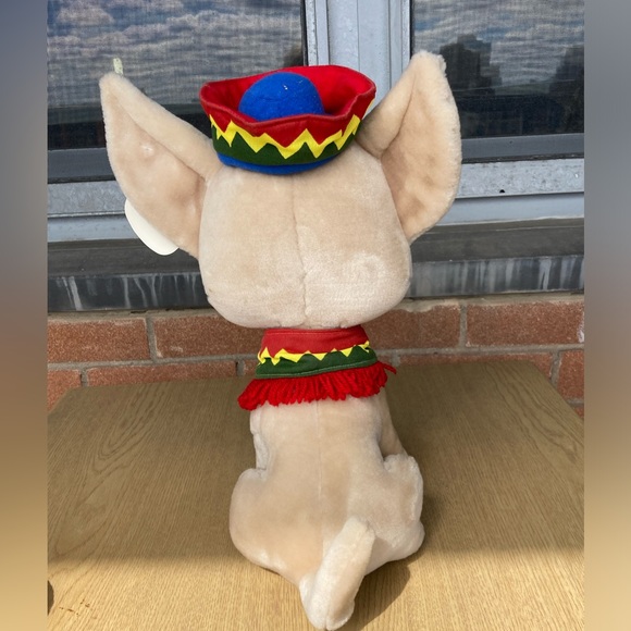 Adorable chihuahua stuffed animal wearing a Mexican sombrero 😃❤️❤️ - Picture 3 of 11